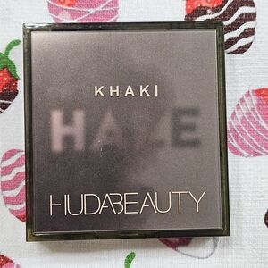HUDA BEAUTY Khaki Haze Eyeshadow Palette